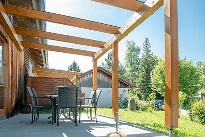 Freundliches Holzhaus mit zwei Schlafzimmern...