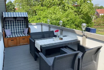 Appartement mit Balkon im Obergeschoss