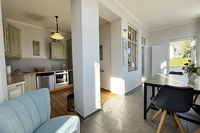 Haus Seestern Whg 2 Rosengarten mit Terrasse,...