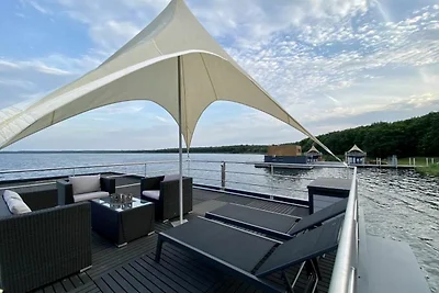 4. Schwimmendes Ferienhaus Möwenblick
