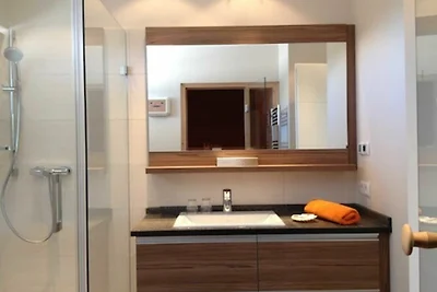 Penthouse 1 / Nr. 8