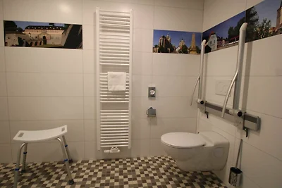 Behindertengerechtes Zimmer
