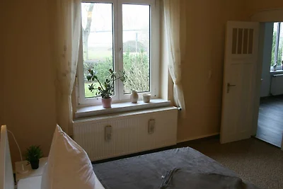 EG 4-Raum-Ferienwohnung (86m², max 6...