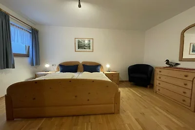 Geräumiges Ferienhaus mit Bergblick auf drei ...