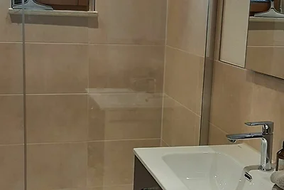 Modernes Ferienhaus mit Blick auf die Alpspit...