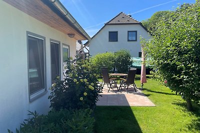 Bungalow mit Gartenterrasse in Altefähr