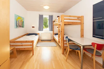 Modernisiertes Ferienhaus mit Sonnenterrasse...