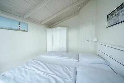 DAG-907 - Modernes Reihenhaus mit Garten (HT)