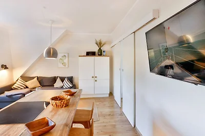 Apartment 5