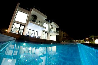 VIP-Villa Alcanada