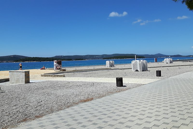 Biograd. Promenade