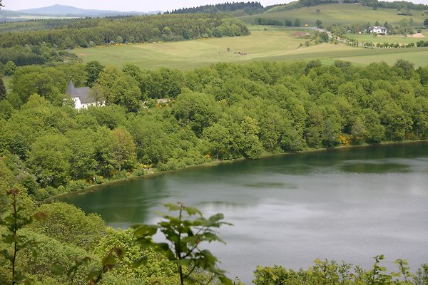 Ferienwohnung mit kostemlosem W-LAN in Mehren - Frau G