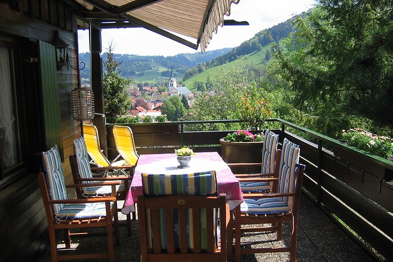 Balkon met een geweldig uitzicht op Oberstaufen