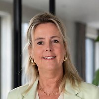 Frau J. Scheper