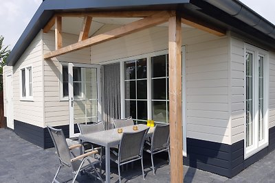 Nieuwe Beachbungalow aan IJsselmeer