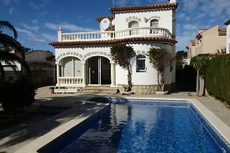 Poolvilla Paloma mit WLAN