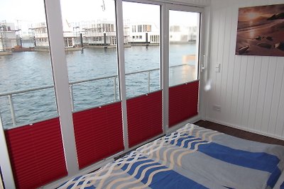 Luxus Swimming Lounge