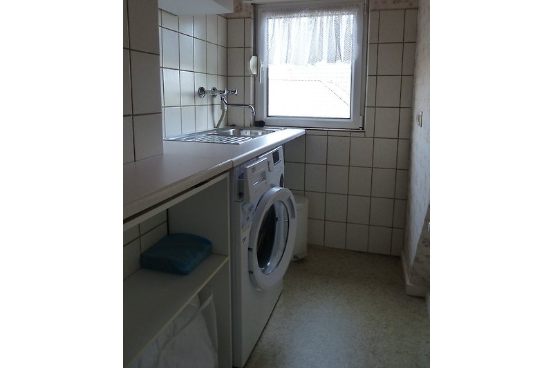 Hauswirtschaftsraum m. Waschmaschine