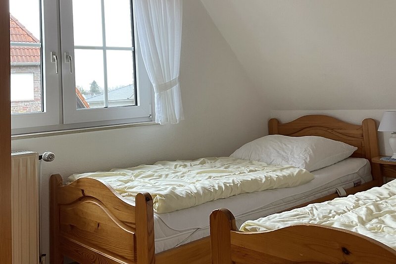 2. Schlafzimmer mit bequemem Betten