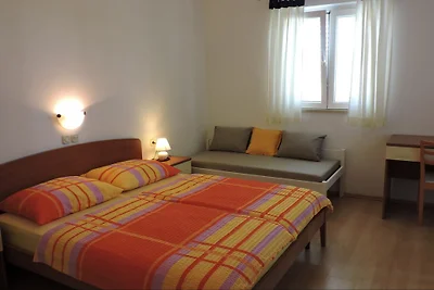 Appartamento Vacanza con famiglia Lopar