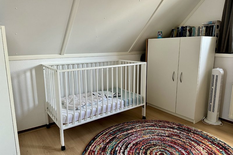Babyfaltbett (60x120), Kinderbett und Babyausstattung.