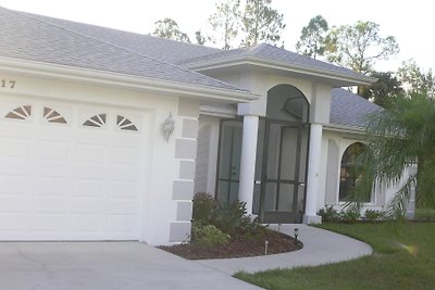 Haus Paula, Florida, Lehigh-Acres