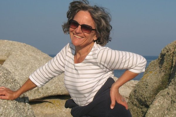 Frau B. PINEAU Frau B. PINEAU