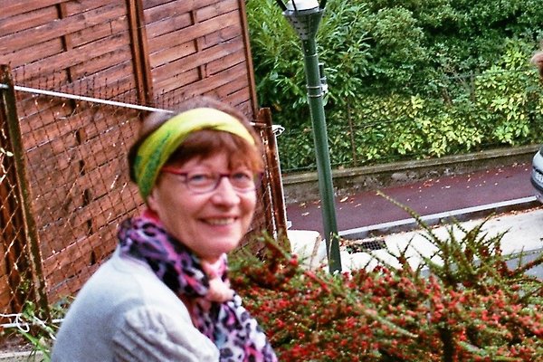 Frau M. GRUNEISEN Frau M. GRUNEISEN