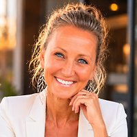Frau I. Bux