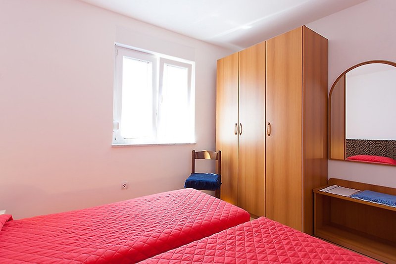 2. Schlafzimmer- Auch als Doppelbett möglich