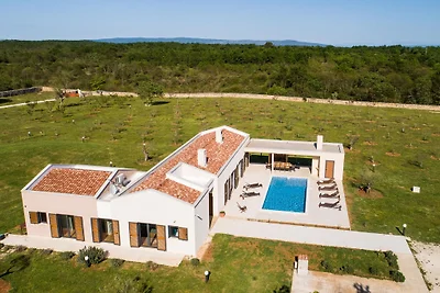 Villa De Belli
