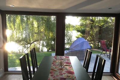 Cottage direct aan het meer met sauna