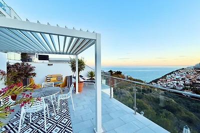 Penthouse Balcon del Mar 121 by Casasol