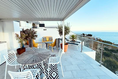 Penthouse Balcon del Mar 121 by Casasol