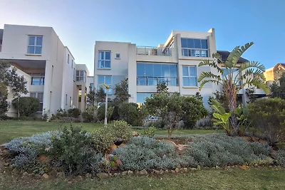 26  Thulana Hill