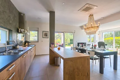 Villa Chiara - schöne Luxusvilla