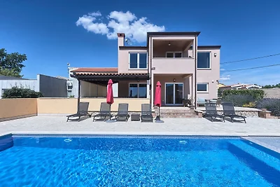 VILLA PASCAL - Strand 10 Minuten zu Fuß