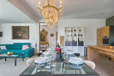 Villa Chiara - schöne Luxusvilla