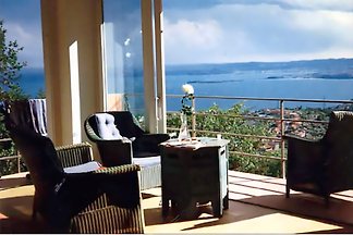 villa vista lago