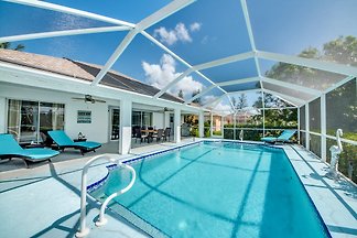 Villa Waterway Dream