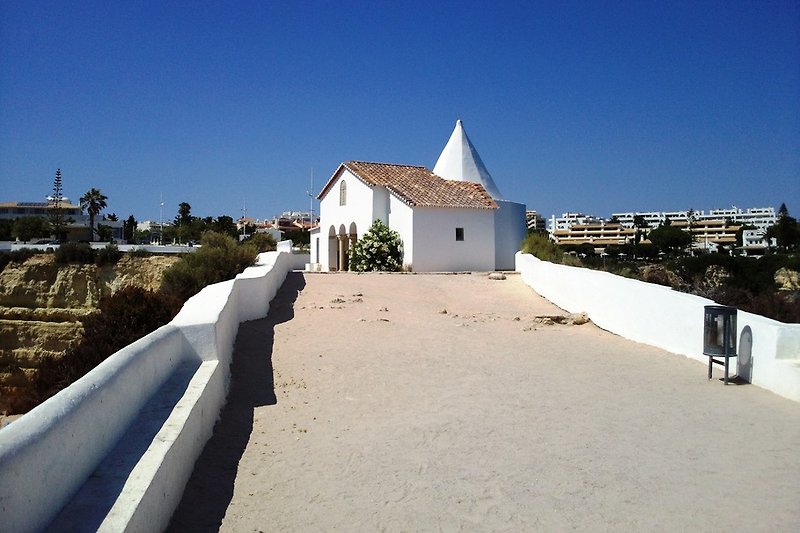 Die Kapelle Senhora da Rocha
