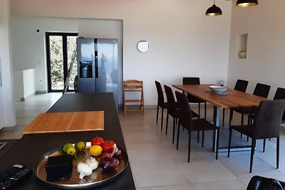 Villa VIO direkt am Meer mit Pool