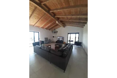 Villa VIO direkt am Meer mit Pool