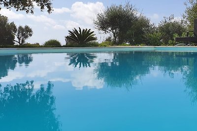 Villa ENA direkt am Meer mit Pool