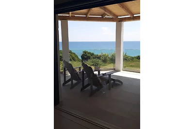 Villa VIO direkt am Meer mit Pool