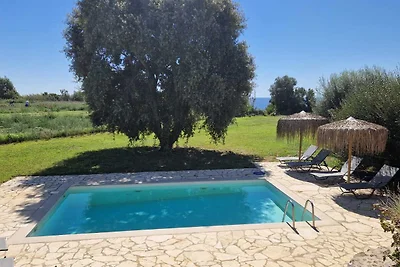 Villa ENA direttamente sul mare con piscina