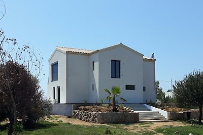 Villa VIO direkt am Meer mit Pool