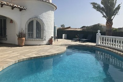 Villa in Finca-stijl met zwembad en