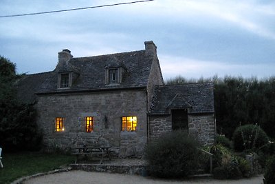 Granisteinhaus s puno dara