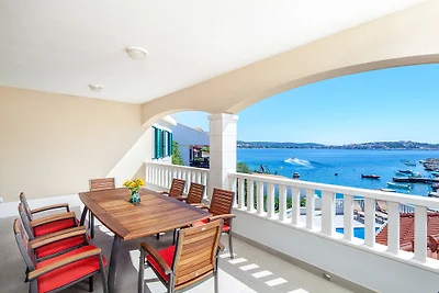 STRANDVILLA TIHANA, 5 met vom Meer